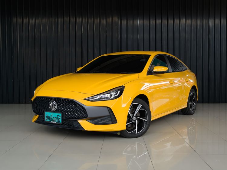 รถ MG MG5 1.5 X สี เหลือง