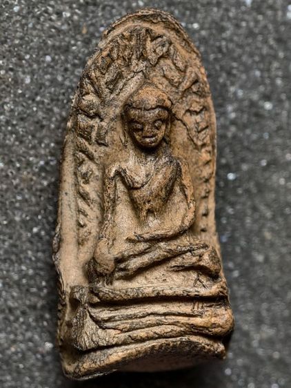 พระรอด