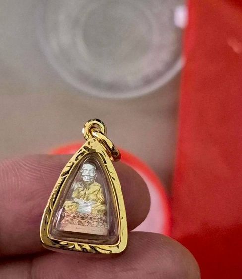 จี้หุ้มพระหลวงปู่ทวด สามกษัต กรอบหุ้มชุปทอง ลดจาก 1,600