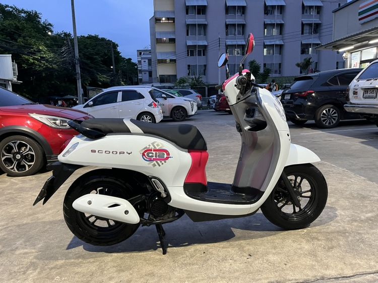 Honda รุ่น Scoopy i110cc ปี 2022สตาร์ทมือ รูปที่ 2