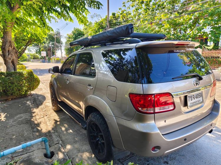 Toyota Fortuner 2005 2.7 V 4WD Sedan เบนซิน LPG เกียร์อัตโนมัติ บรอนซ์ทอง รูปที่ 3