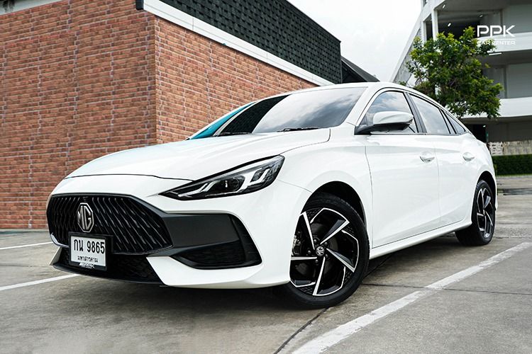 รถ MG MG5 1.5 X สี ขาว