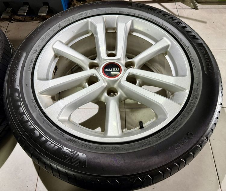 ล้อแม็กISUZU 17 พร้อมยางมิชลีน 225 55 17ดอกสวยงาม รูปที่ 3