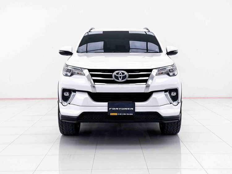 Toyota Fortuner 2020 2.4 V Utility-car ดีเซล ไม่ติดแก๊ส เกียร์อัตโนมัติ ขาว รูปที่ 4