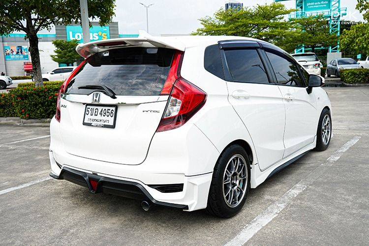 Honda Jazz 2022 1.5 V+ Sedan เบนซิน ไม่ติดแก๊ส เกียร์อัตโนมัติ ขาว รูปที่ 4