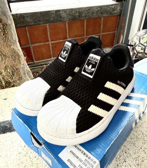 รองเท้าเด็ก Adidas ( แท้ )เบอร์12 รูปที่ 2
