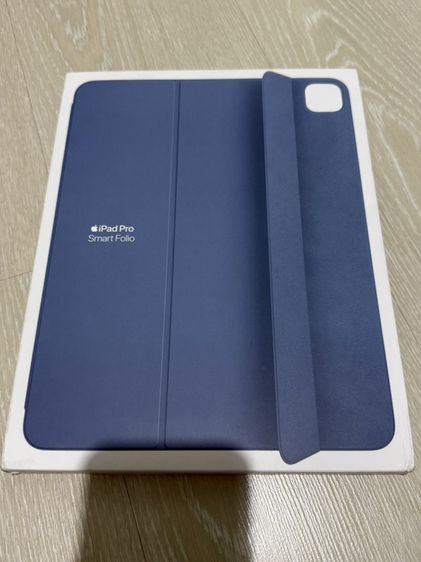 Apple Smart Folio for iPad Pro 13” M4