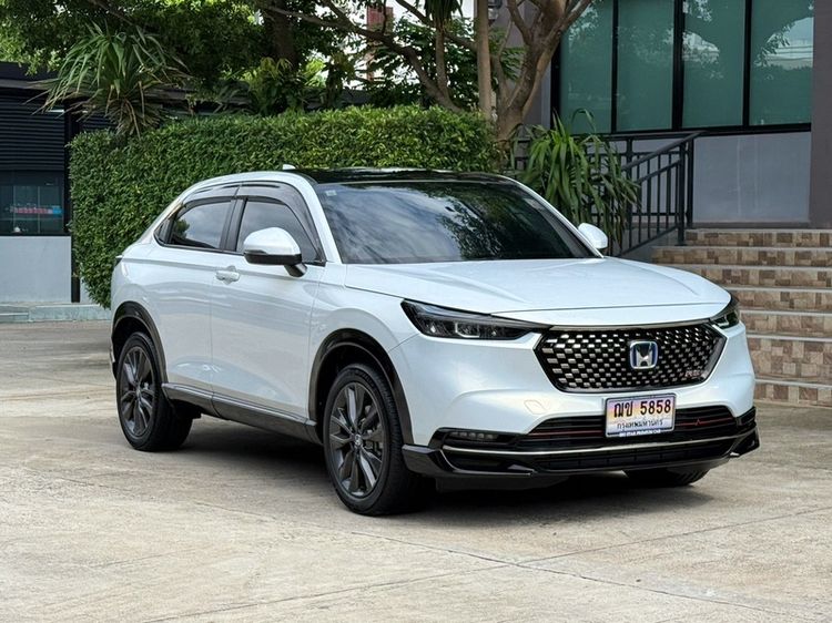 Honda HR-V 2023 1.5 e:HEV RS Utility-car ไฮบริด ไม่ติดแก๊ส เกียร์อัตโนมัติ ขาว