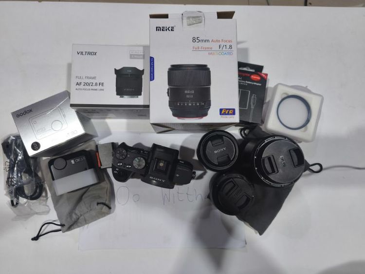 กล้องมิลเลอร์เลส sony a7 mark II ชัตเตอร์น้อย 58++ พร้อมเลนส์ 3 ตัว