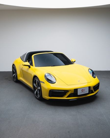 รถ Porsche 911 Targa 4S 3.0 PDK 4WD สี เหลือง