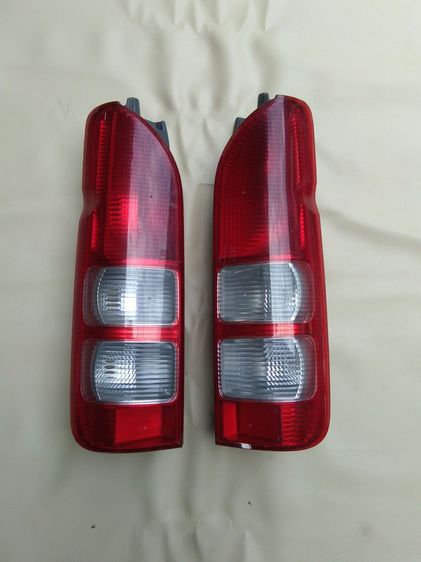 ไฟหน้าแต่ง อะไหล่ รถตู้ มือสอง ของแท้ Toyota Hiace Commuter ตรงรุ่น โฉมปี 2005 - 2013 รูปที่ 4