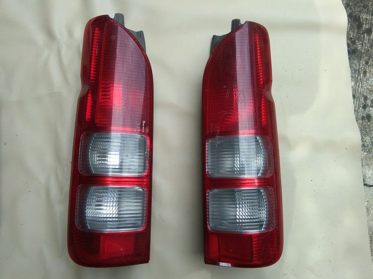 ไฟหน้าแต่ง อะไหล่ รถตู้ มือสอง ของแท้ Toyota Hiace Commuter ตรงรุ่น โฉมปี 2005 - 2013 รูปที่ 6