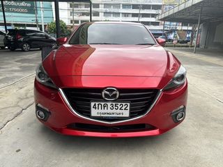 Mazda3 Skyactiv 2.0 S เกียร์ออโต้ ปี 2015 ไมล์น้อยแท้ 79,xxx กม.เท่านั้น รถสวยเดิม น๊อตไม่เคยถอด ไม่เคยติดแก๊ส ไม่น้ำท่วม รถพร้อมใช้งาน
