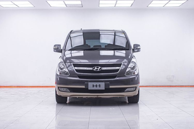 Hyundai H-1  2010 2.5 Deluxe Utility-car ดีเซล ไม่ติดแก๊ส เกียร์อัตโนมัติ เทา รูปที่ 4