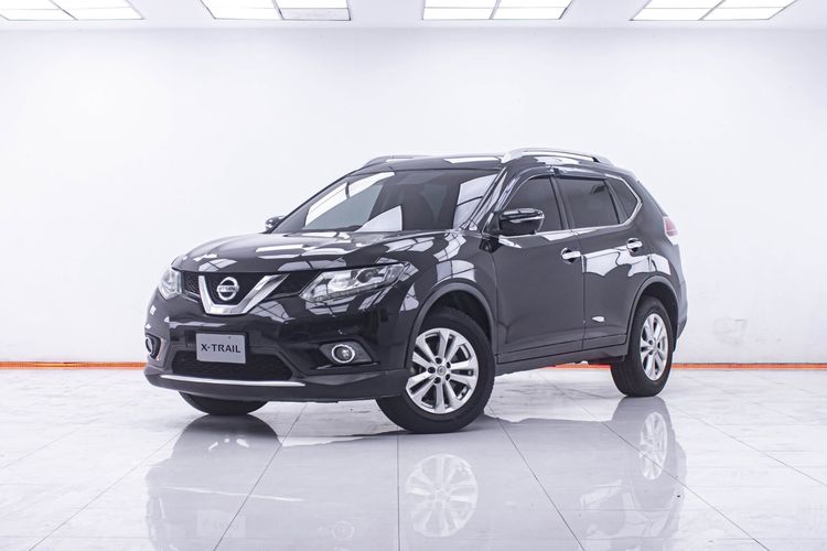 รถ Nissan X-Trail 2.0 V 4WD สี ดำ