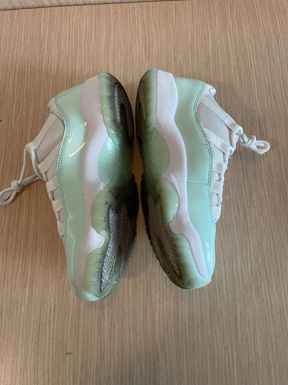 Used Authentic Women Air Jordan 11 Retro Low Igloo AH7860 103 รูปที่ 8