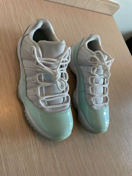 Used Authentic Women Air Jordan 11 Retro Low Igloo AH7860 103 รูปที่ 7