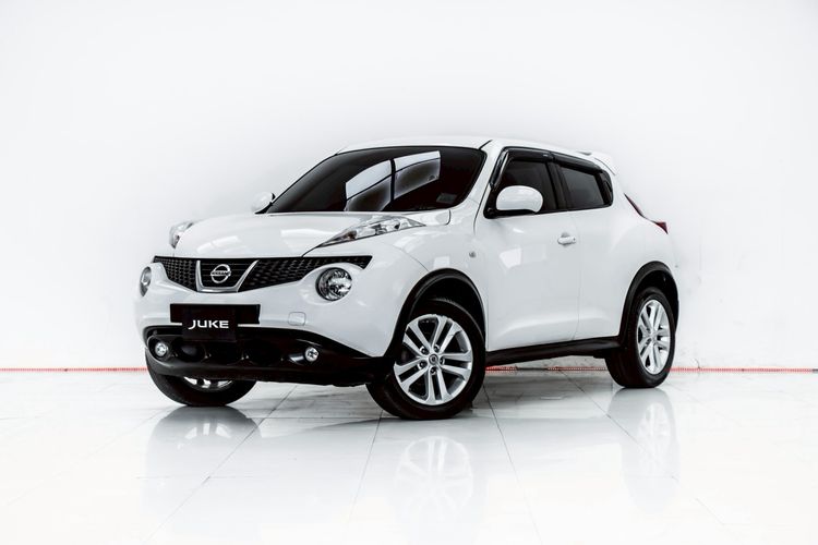 รถ Nissan Juke 1.6 V สี ขาว