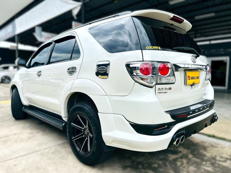 Toyota Fortuner 2011 3.0 V Utility-car ดีเซล ไม่ติดแก๊ส เกียร์อัตโนมัติ ขาว รูปที่ 4