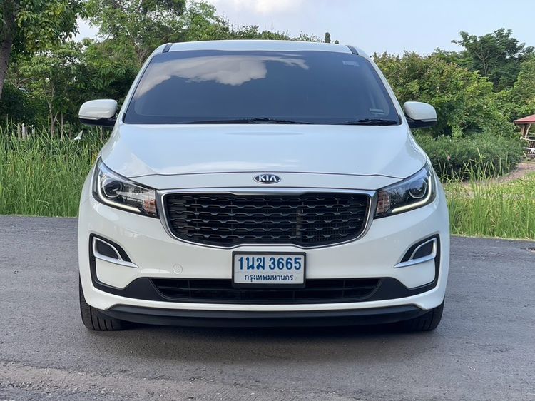 รถ Kia Grand Carnival 2.2 LX สี เทา