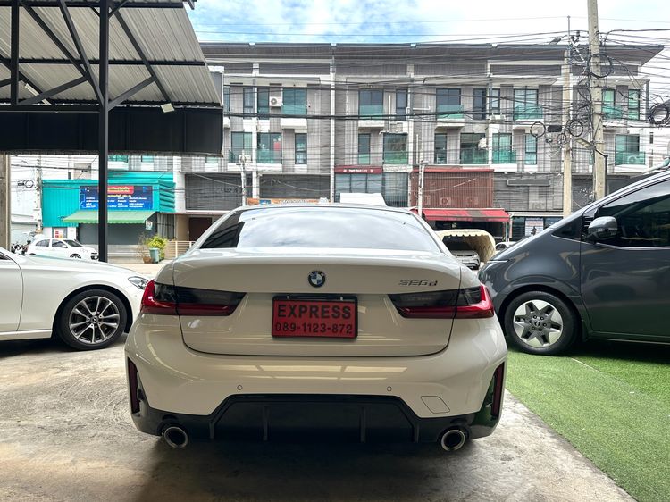BMW Series 3 2023 320d Sedan ดีเซล ไม่ติดแก๊ส เกียร์อัตโนมัติ ขาว รูปที่ 3