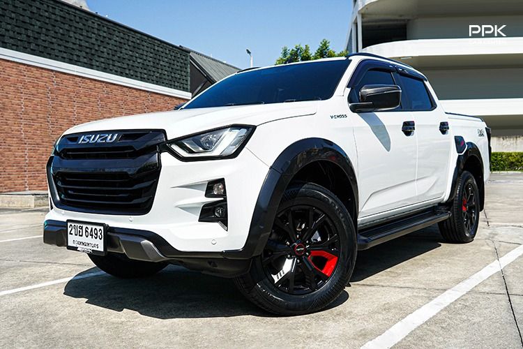 รถ Isuzu D-MAX 3.0 Vcross M 4WD สี ขาว