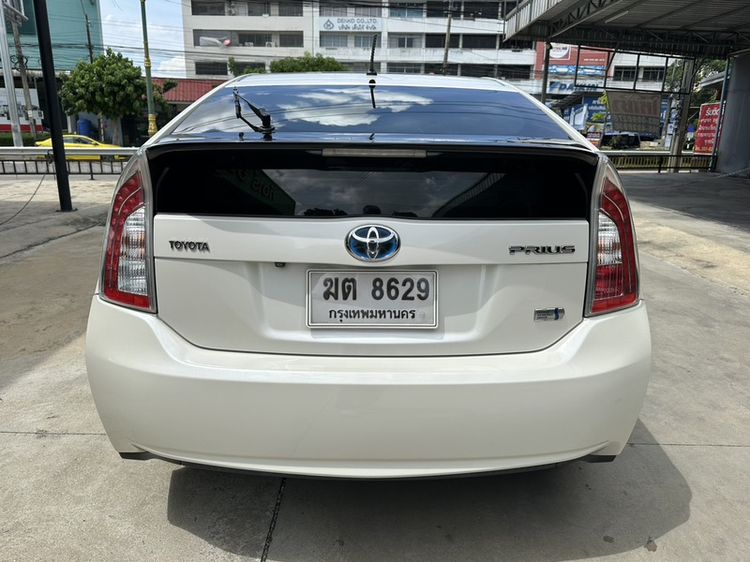 Toyota Prius 2012 1.8 Hybrid Top Option Grade Sedan ไฮบริด ไม่ติดแก๊ส เกียร์อัตโนมัติ ขาว รูปที่ 3