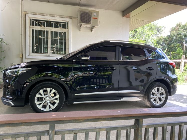 รถ MG ZS 1.5 D สี ดำ