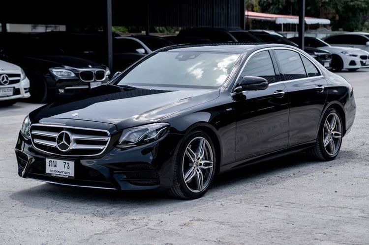 รถ Mercedes-Benz E-Class E300e สี ดำ