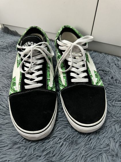 รองเท้า Revenge x Storm ลายผ้าเช็ดหน้าเขียว (Green Bandana) 13US / 47