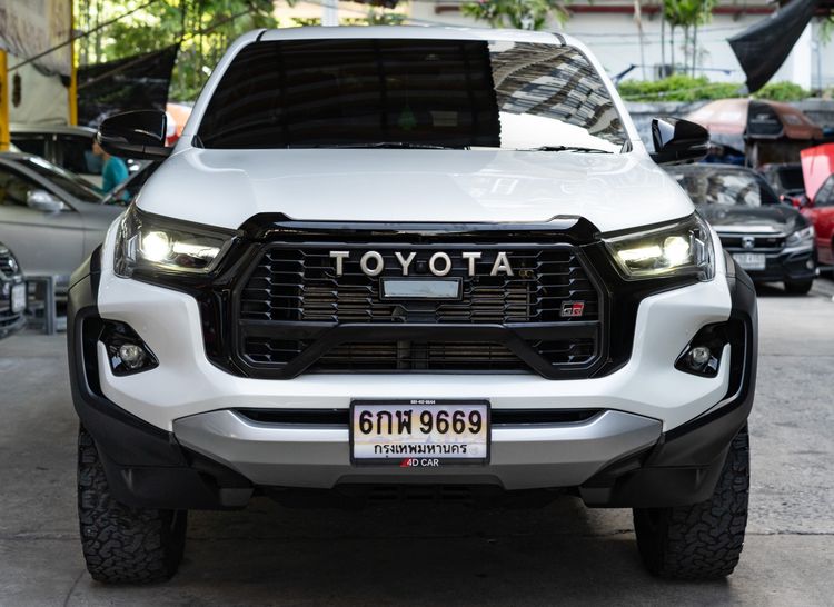 2024 TOYOTA HILUX REVO 2.8 4WD GR SPORT WIDE TREAD DOUBLE CAB เลขไมล์19,000กิโลแท้ รุ่นTOPสุด รถบ้าน มือเดียว สภาพใหม่มาก ไม่เคยชน