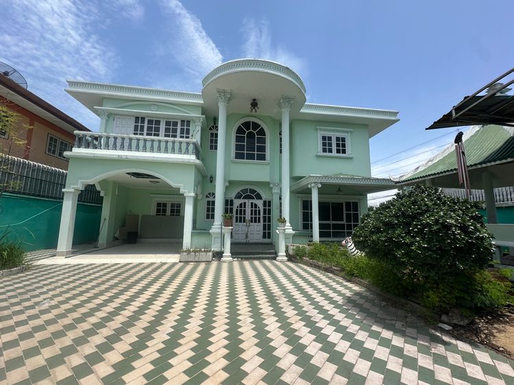 🏡 บ้านเดี่ยวหลังใหญ่   98 ตร.ว  เพชรเกษม 69 เลียบคลองภาษีเจริญฝั่งเหนือ 8 เขตภาษีเจริญ  กรุงเทพฯ