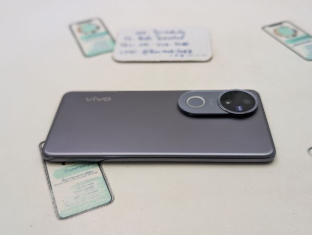 ขาย เทิร์น Vivo V50 5G Ram 8 Rom 256 ศูนย์ไทย สภาพสวย มีตัวเครื่อง และเคส ไม่มีอุปกรณ์อื่น ประกันยาว เพียง 6,390 บาท ครับ รูปที่ 3