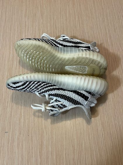Used Authentic Adidas Yeezy Boost 350 V2 Zebra CP9654 Size US 5.5 รูปที่ 8