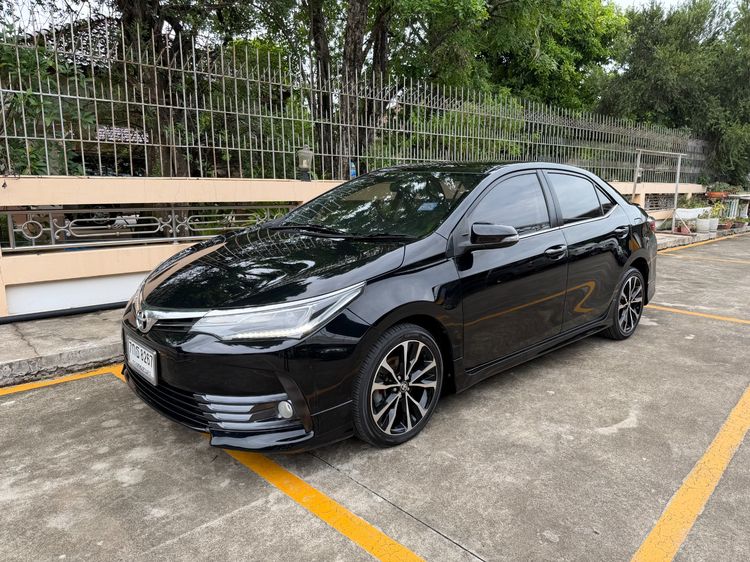 รถ Toyota Altis 1.8 Esport สี ดำ