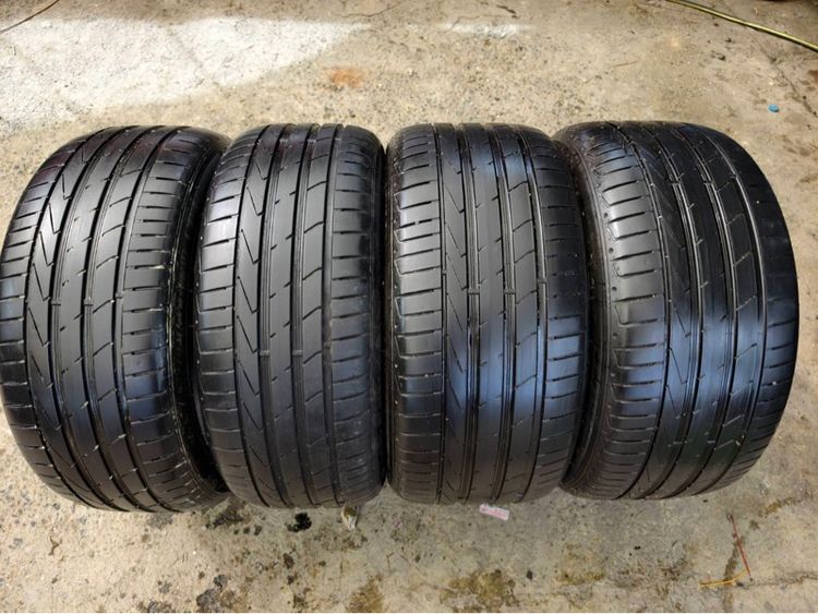 ยาง Hankook คู่หน้า 245 45 19ปี25 คู่หลัง 275 40 19 ปี 25 ชุดละ 6,000 บาทครับ