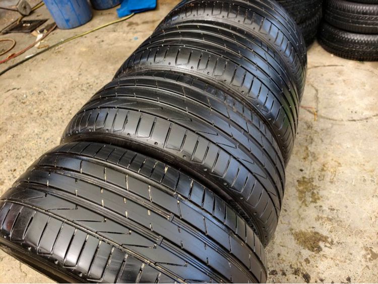ยาง Hankook คู่หน้า 245 45 19ปี25 คู่หลัง 275 40 19 ปี 25 ชุดละ 6,000 บาทครับ รูปที่ 4