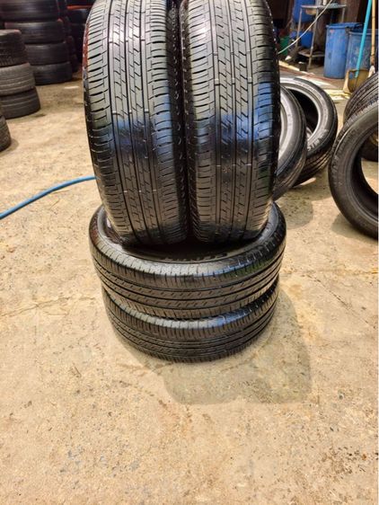 ยาง bridgestone 195 60 16 ปี 25 ชุดละ 3,000 บาทครับ