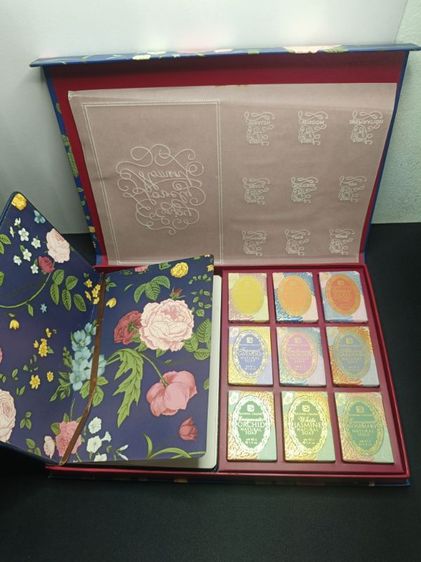 เซ็ตของขวัญ DONNA CHANG ของใหม่แท้ สบู่ธรรมชาติ 9 ก้อน พร้อมสมุดบันทึกปกหนังสุดหรู