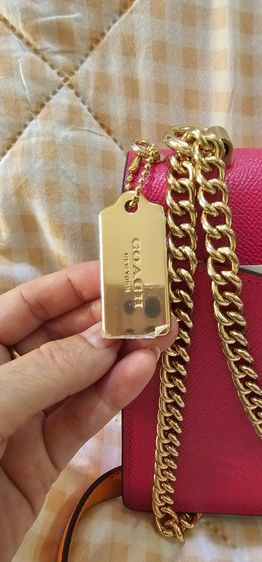 กระเป๋า Coach C8344 (รุ่น Klare Crossbody) หนัง Canvas ของแท้ สภาพเหมือนใหม่ สติ๊กเกอร์ตรงโลโก้ยังไม่ได้แกะ กระดาษรองกระเป๋ายังไม่ได้เอาออก รูปที่ 4