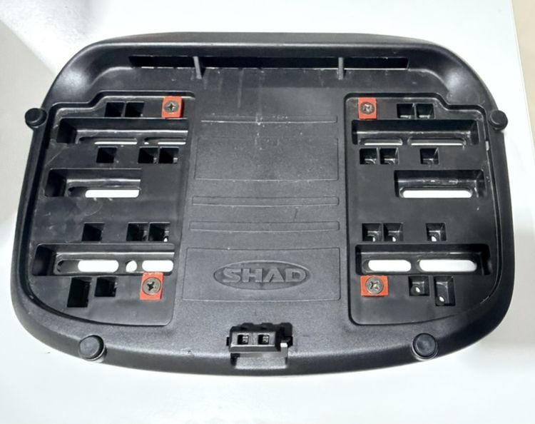 กล่องท้าย SHAD -มอเตอร์ไซค์ ADV350 /FORZA /X-Max รูปที่ 4