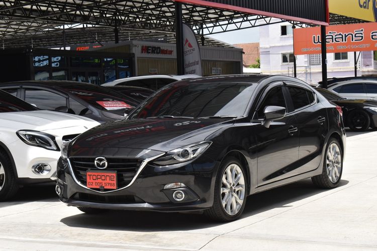 รถ Mazda Mazda3 2.0 E สี ดำ
