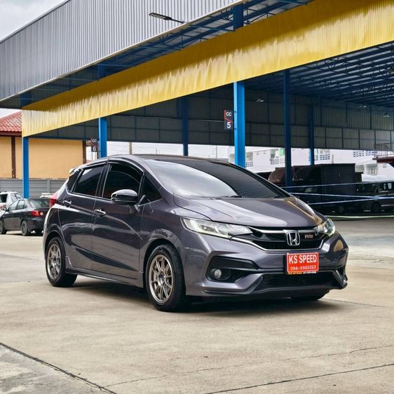 Honda Jazz 2018 1.5 V Plus i-VTEC Sedan เบนซิน ไม่ติดแก๊ส เกียร์อัตโนมัติ ขาว รูปที่ 2