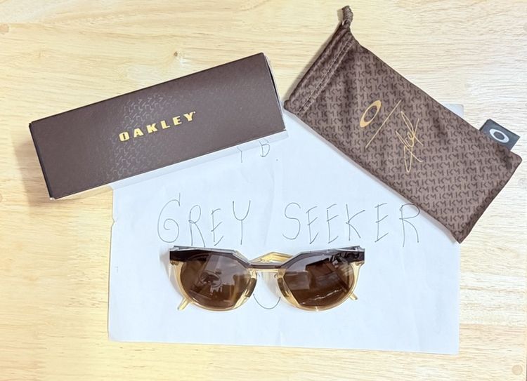 แว่นตากันแดด อุปกรณ์ครบ โคตรคุ้ม!! แว่นกันแดด ของแท้ รุ่นเอ็มบัปเป้ OAKLEY เข้ากับทุกรูปหน้า 😎