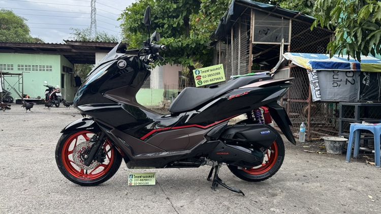 HONDA PCX160ABS สภาพรถนางฟ้ามีของแต่งเครื่องเดิมๆ สีเดิมๆ เครื่องดีมาก สีสวยมาก ต้องมาดูของจริง มีสถานที่ให้ทดลองขับขี่ก่อนซื้อ รูปที่ 3