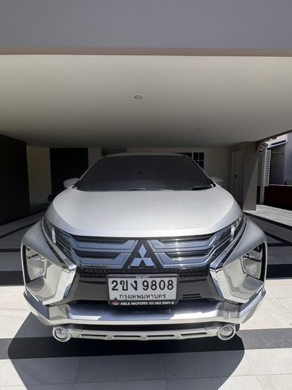 รถ Mitsubishi Xpander 1.5 GT สี บรอนซ์เงิน