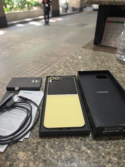 ขายแลกเทริน์​ Galaxy​ Z​ ​Flip6​ตัวเครื่องสภาพสวย​ตำหนิหน้าจอแตกกระพริบ​ตามรูปภาพ​ใช้งานได้ปกติ​ไว้เป็นเครื่องสำรอง​สวยๆครับ​🥰​ รูปที่ 18