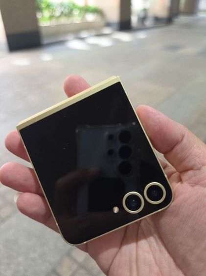 ขายแลกเทริน์​ Galaxy​ Z​ ​Flip6​ตัวเครื่องสภาพสวย​ตำหนิหน้าจอแตกกระพริบ​ตามรูปภาพ​ใช้งานได้ปกติ​ไว้เป็นเครื่องสำรอง​สวยๆครับ​🥰​ รูปที่ 5