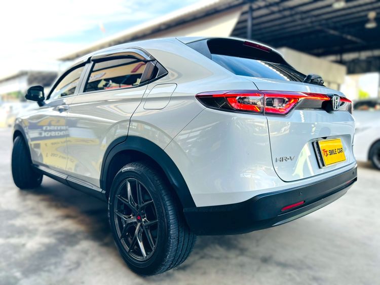 Honda HR-V 2023 1.5 e:HEV Utility-car ไฮบริด ไม่ติดแก๊ส เกียร์อัตโนมัติ ขาว รูปที่ 4