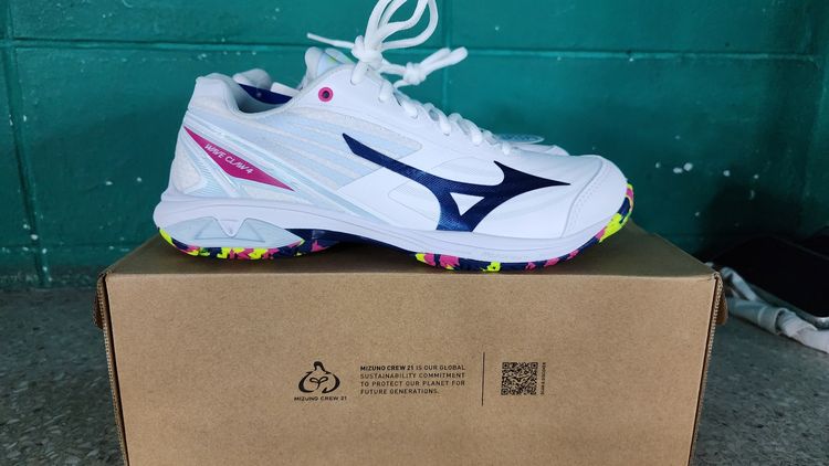 ไม่ระบุ ขาว รองเท้าแบดมินตัน Mizuno